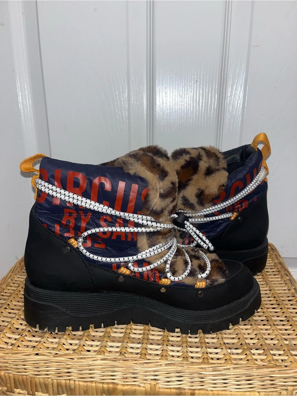 CIRCUS BY SAM EDELMAN Rex platform snow boots